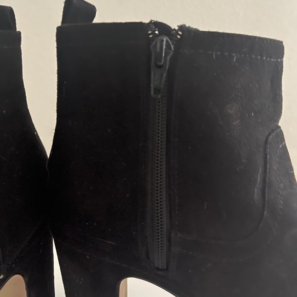 Black Suede Ankle length heeled boots / H&M - Picture 3 of 5